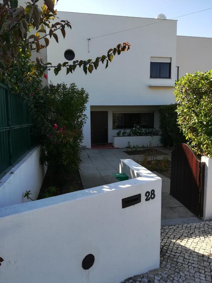فيلا Sintra/Colares Beach House With Mountain View المظهر الخارجي الصورة
